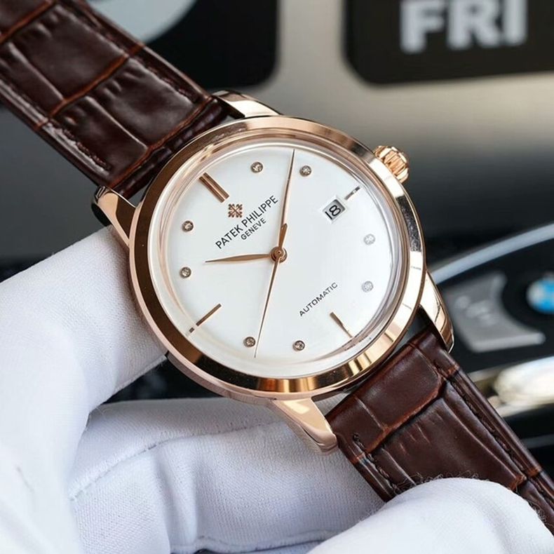 Mua đồng hồ Patek Philippe fake và những lưu ý cần biết